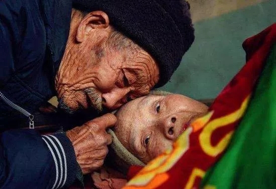 1575081306185245.jpg 640 (2).webp.jpg